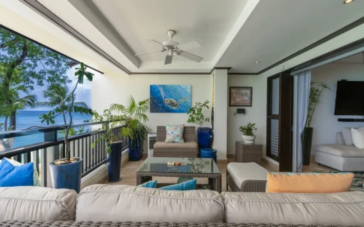 3 Bed Beachfront Apartment on Paynes Bay Beach – Coral Cove Unit 10, St. James