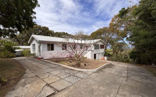 Countryside Family Home with Expansive Grounds – Plum Tree Hill, Vesta Lodge, St. Thomas