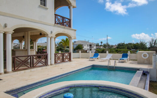 Long Breeze Villa
