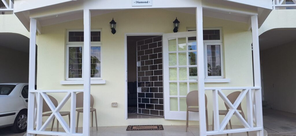 Stylish & Fully Furnished 2 Bed Townhouse – Elizabeth Park | Barbados Mid Term Rentals – Available Now, photo 1