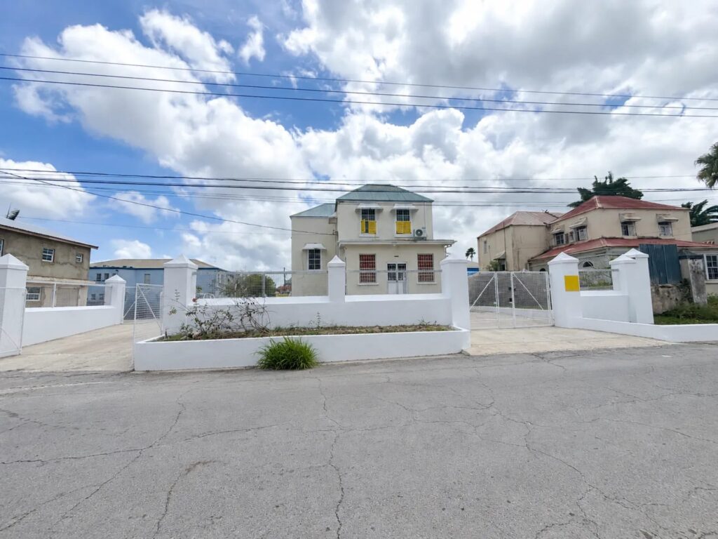 Prime Office Space with Conference Room Access – Belleville Unit A #6, St. Michael, photo 1