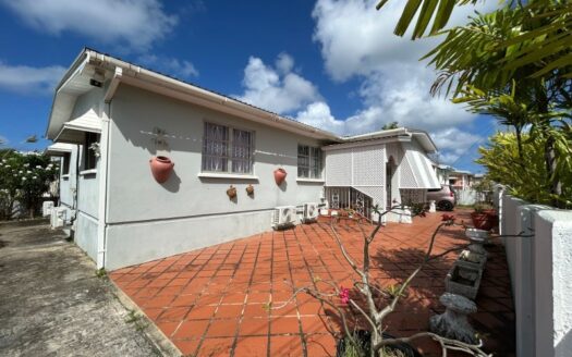 143, 1st Ave Amity Lodge